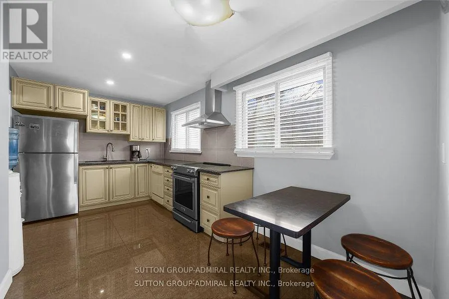 4 CARSCADDEN DRIVE