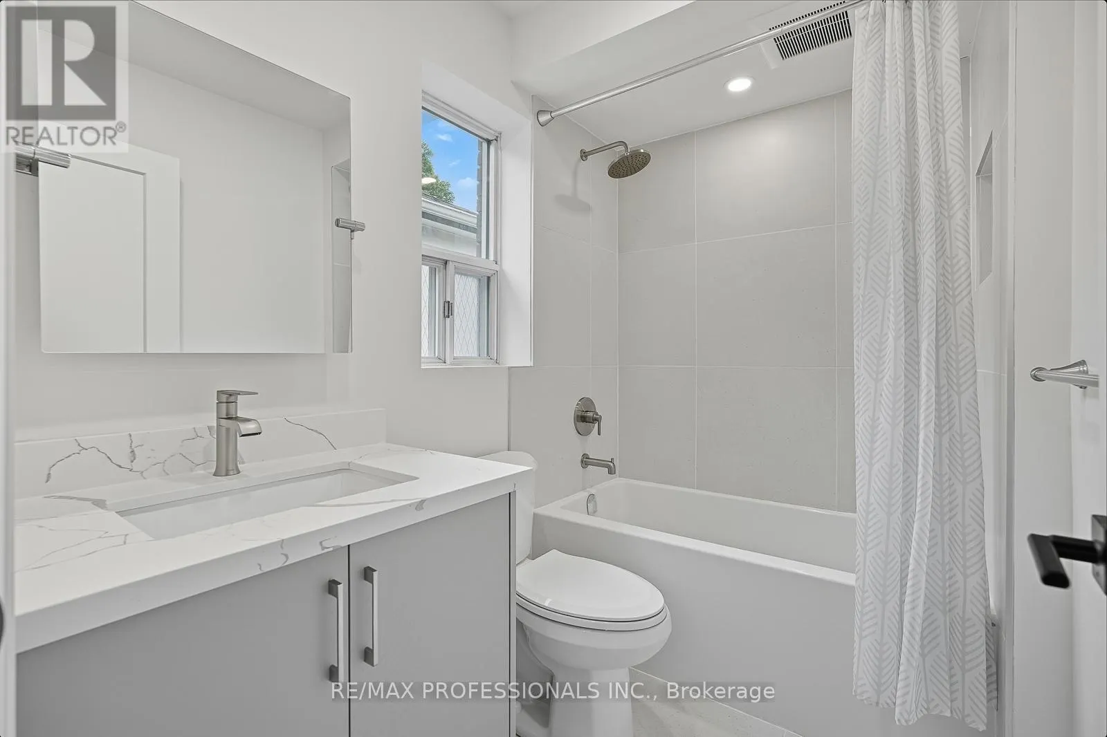 45 ST GERMAIN AVENUE