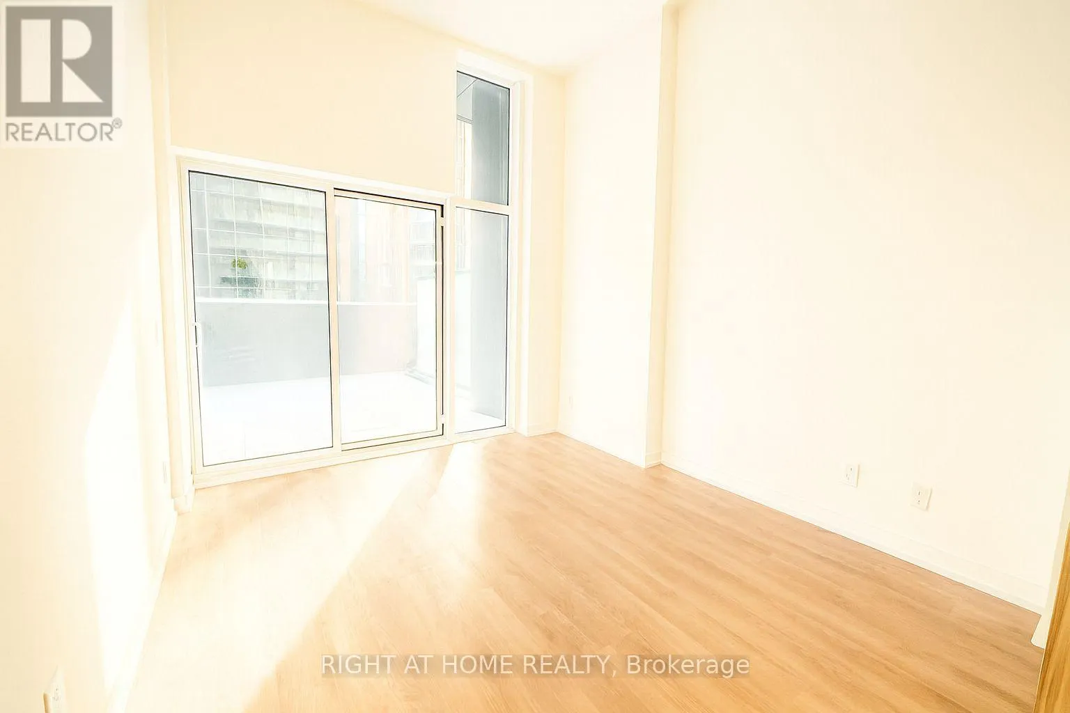 408 - 20 EDWARD STREET