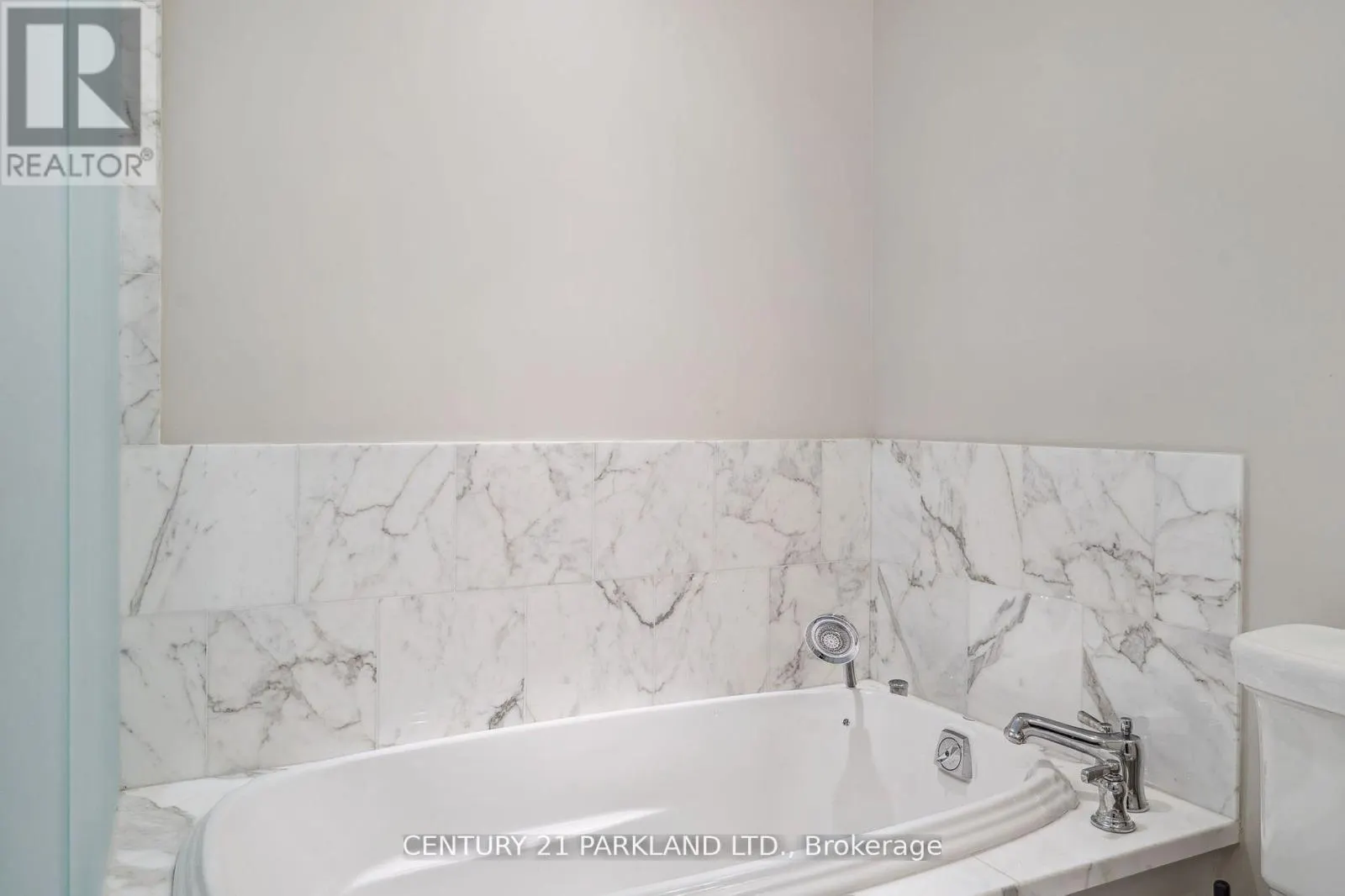 409 - 155 ST CLAIR AVENUE W