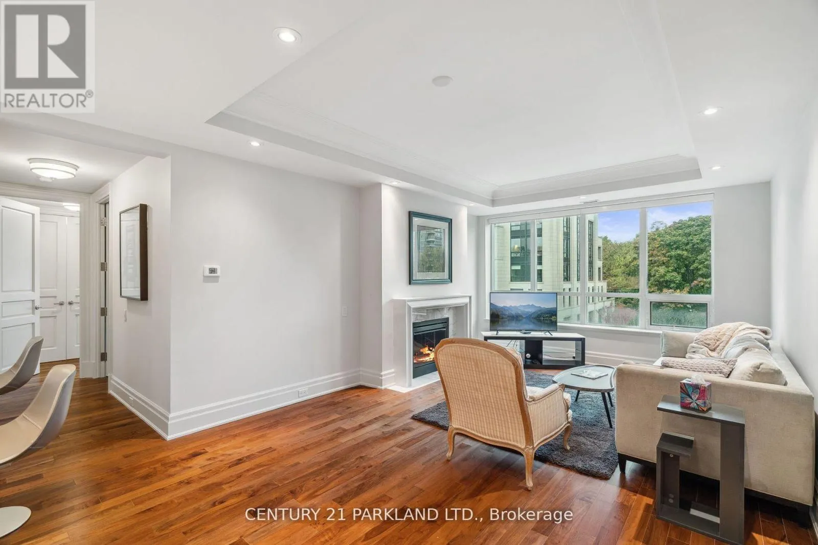 409 - 155 ST CLAIR AVENUE W
