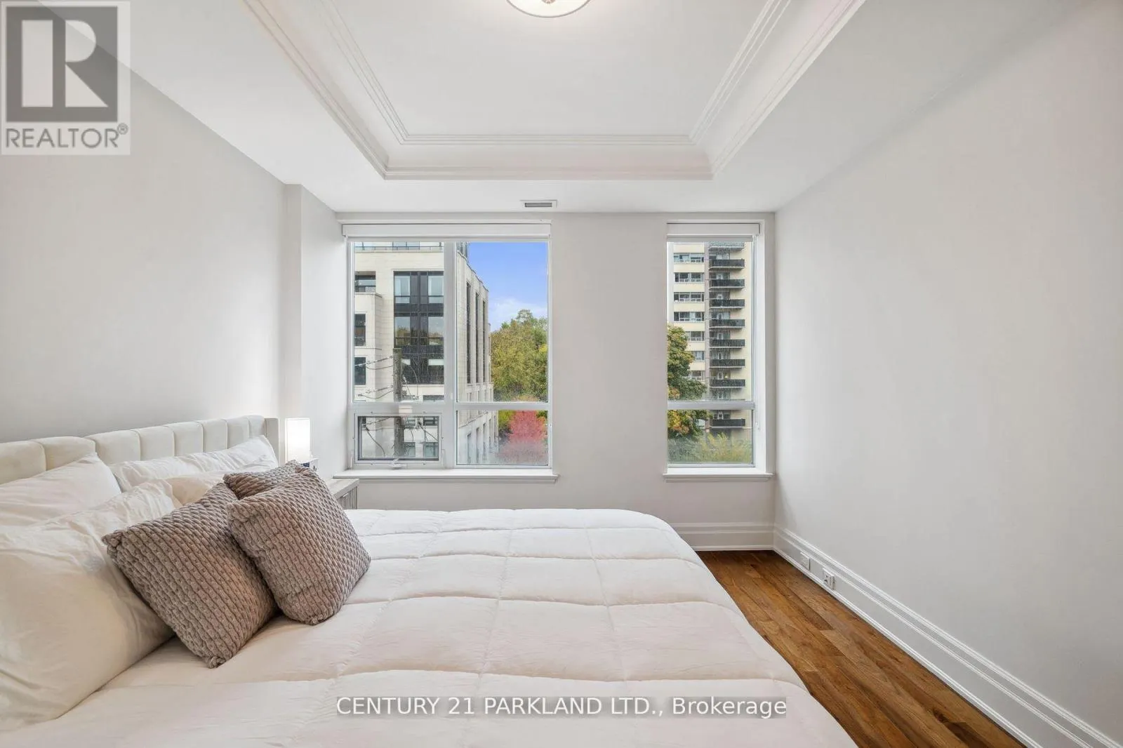 409 - 155 ST CLAIR AVENUE W