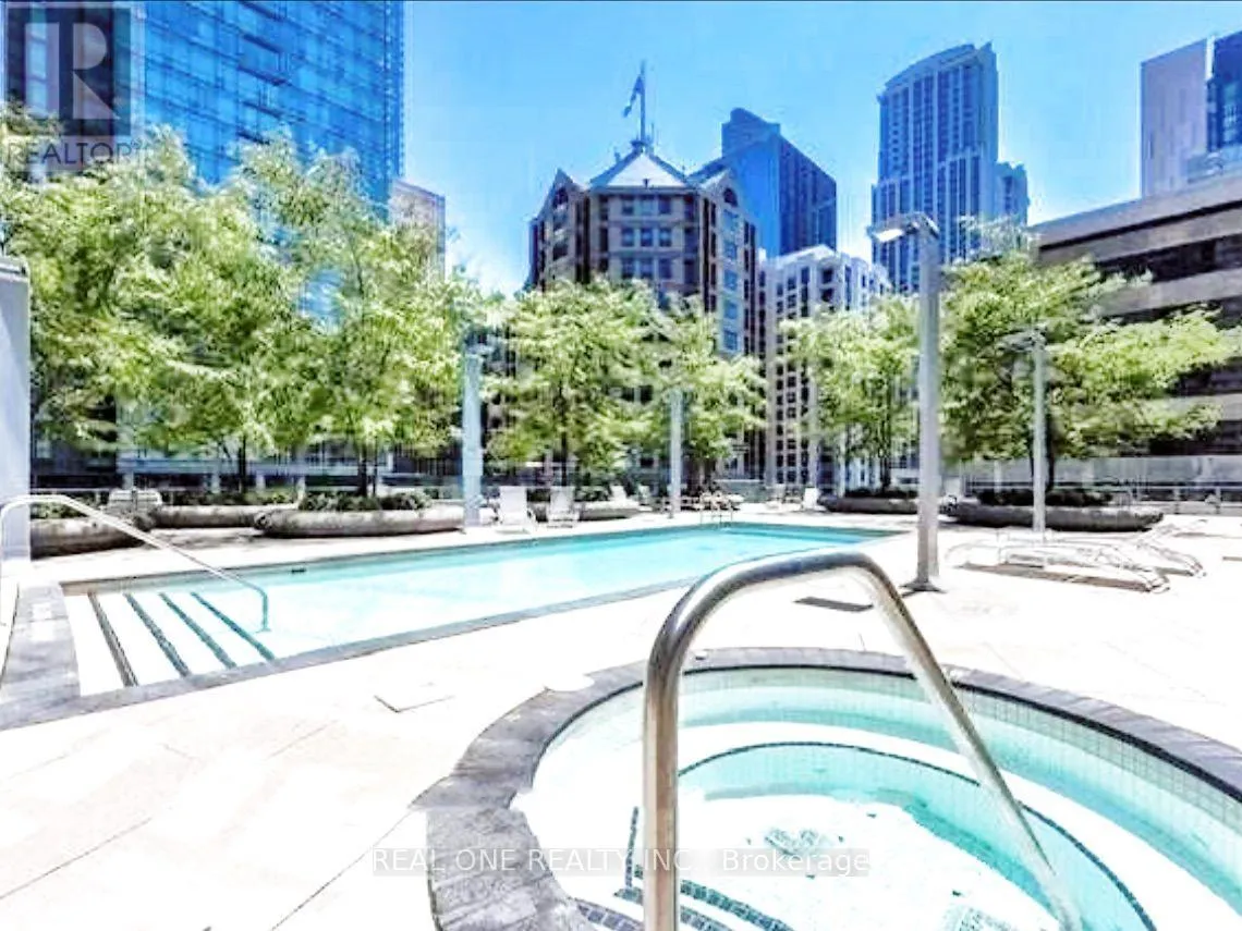 1801 - 832 BAY STREET