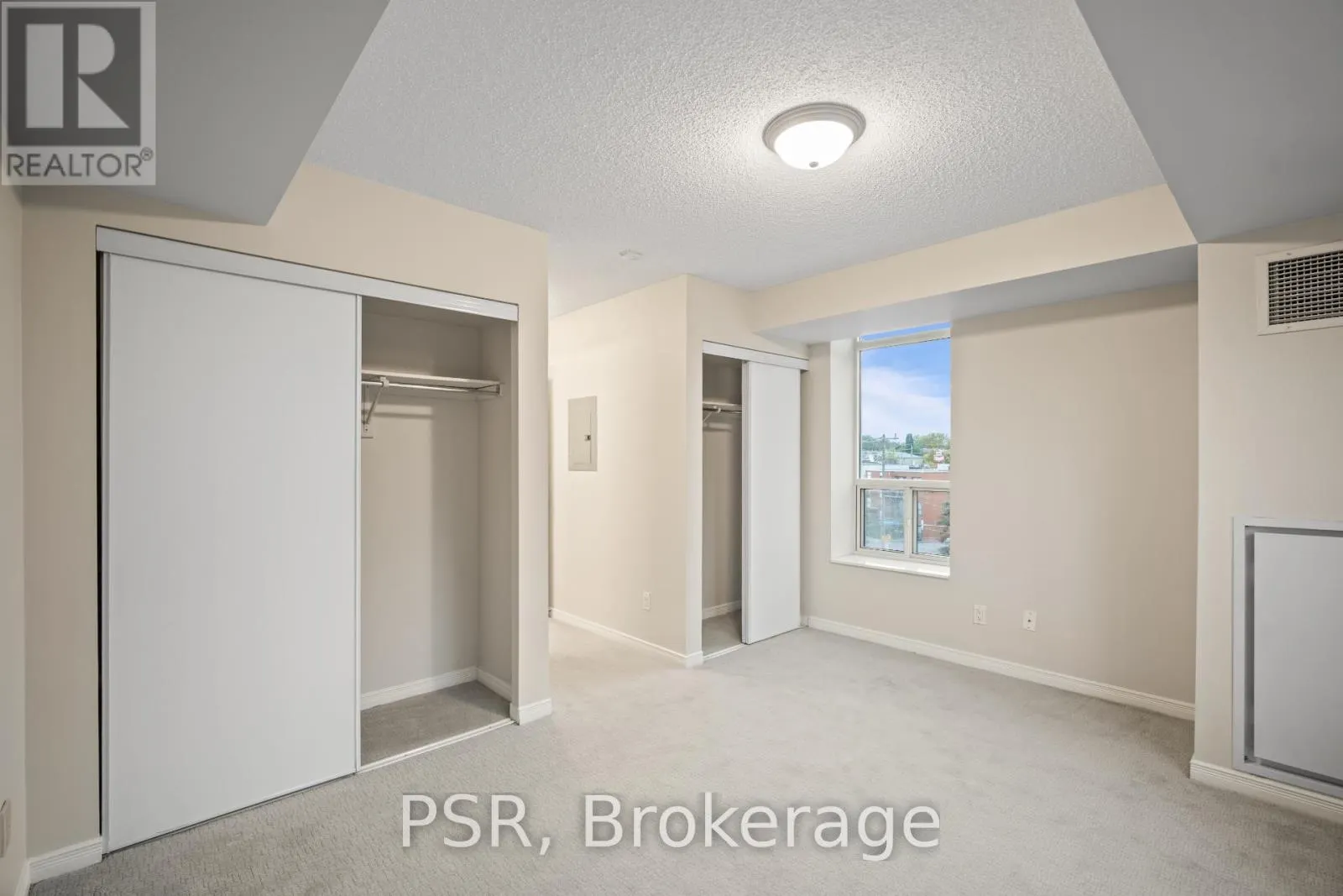 409 - 515 ROSEWELL AVENUE