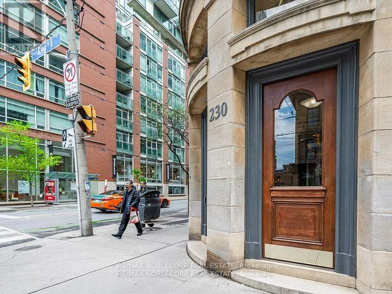 505 - 230 KING STREET E