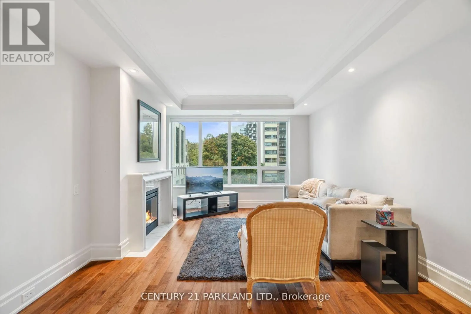 409 - 155 ST CLAIR AVENUE W