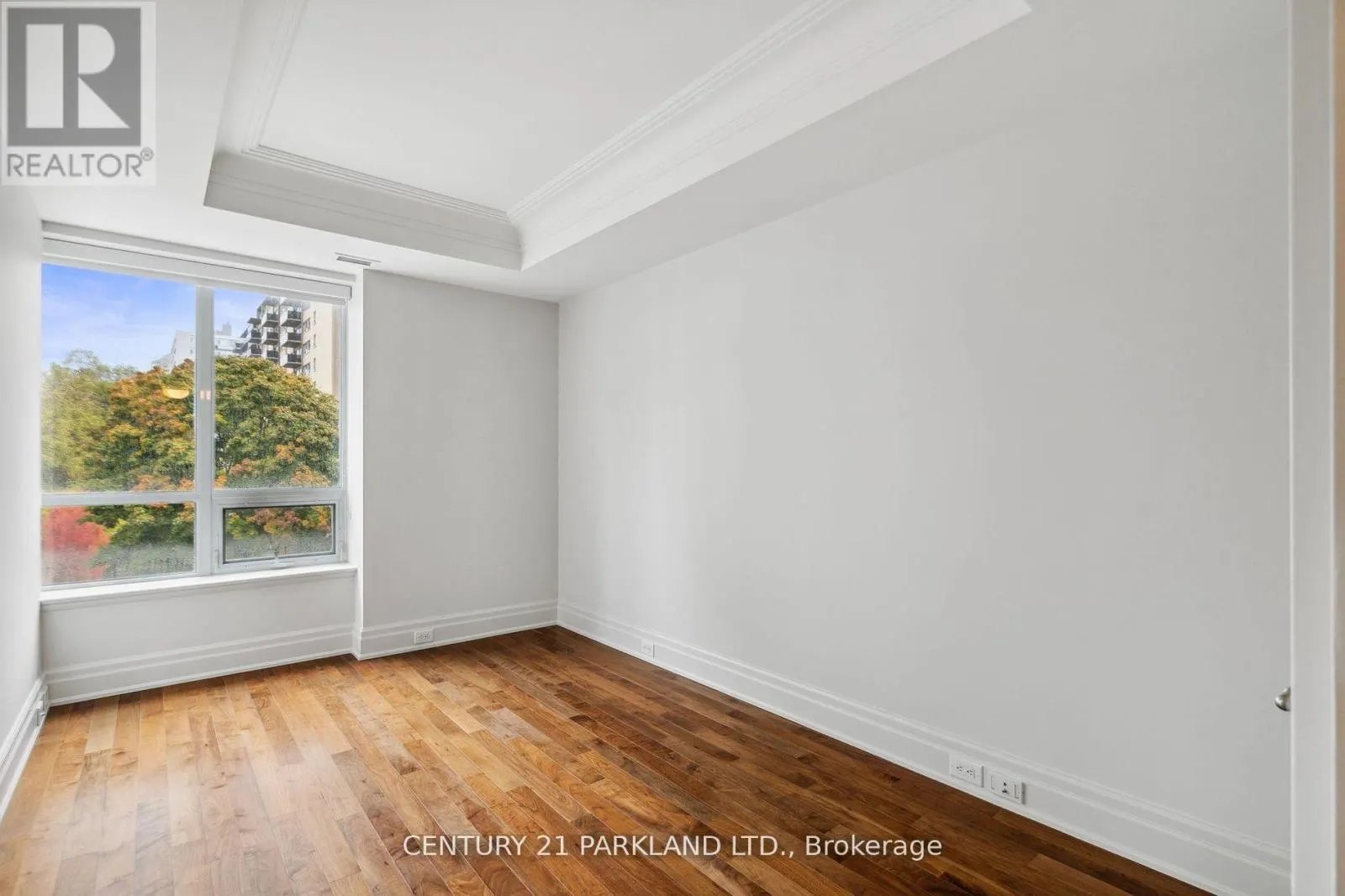 409 - 155 ST CLAIR AVENUE W