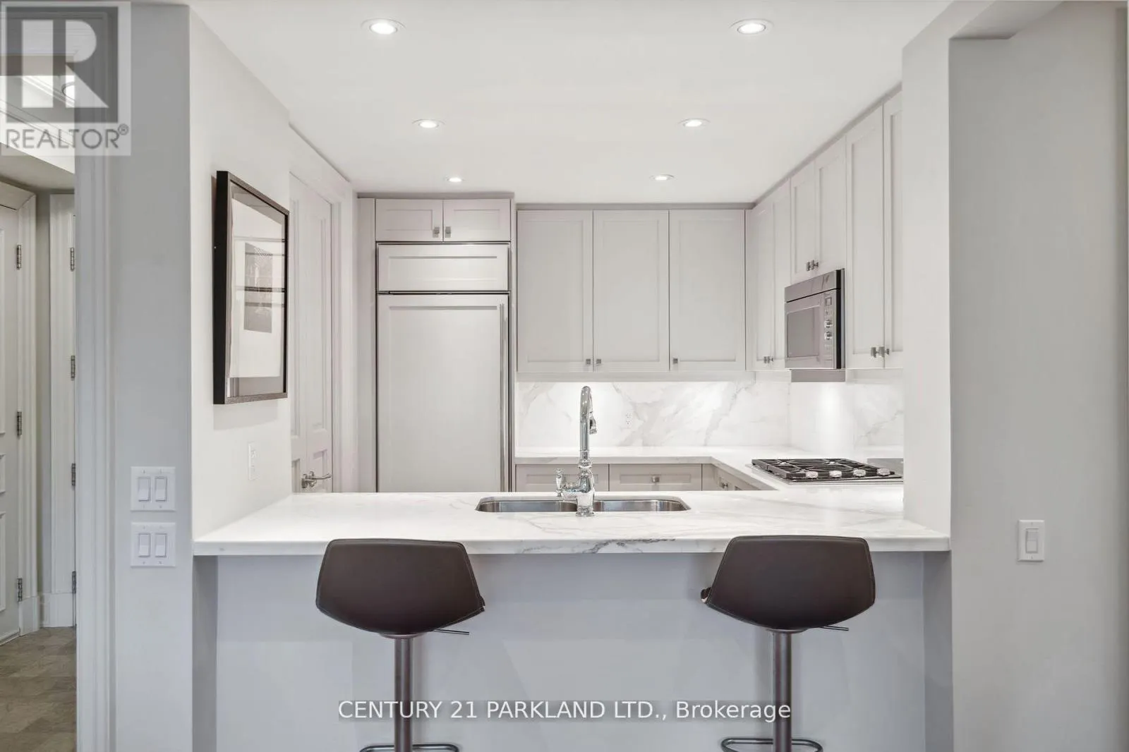 409 - 155 ST CLAIR AVENUE W