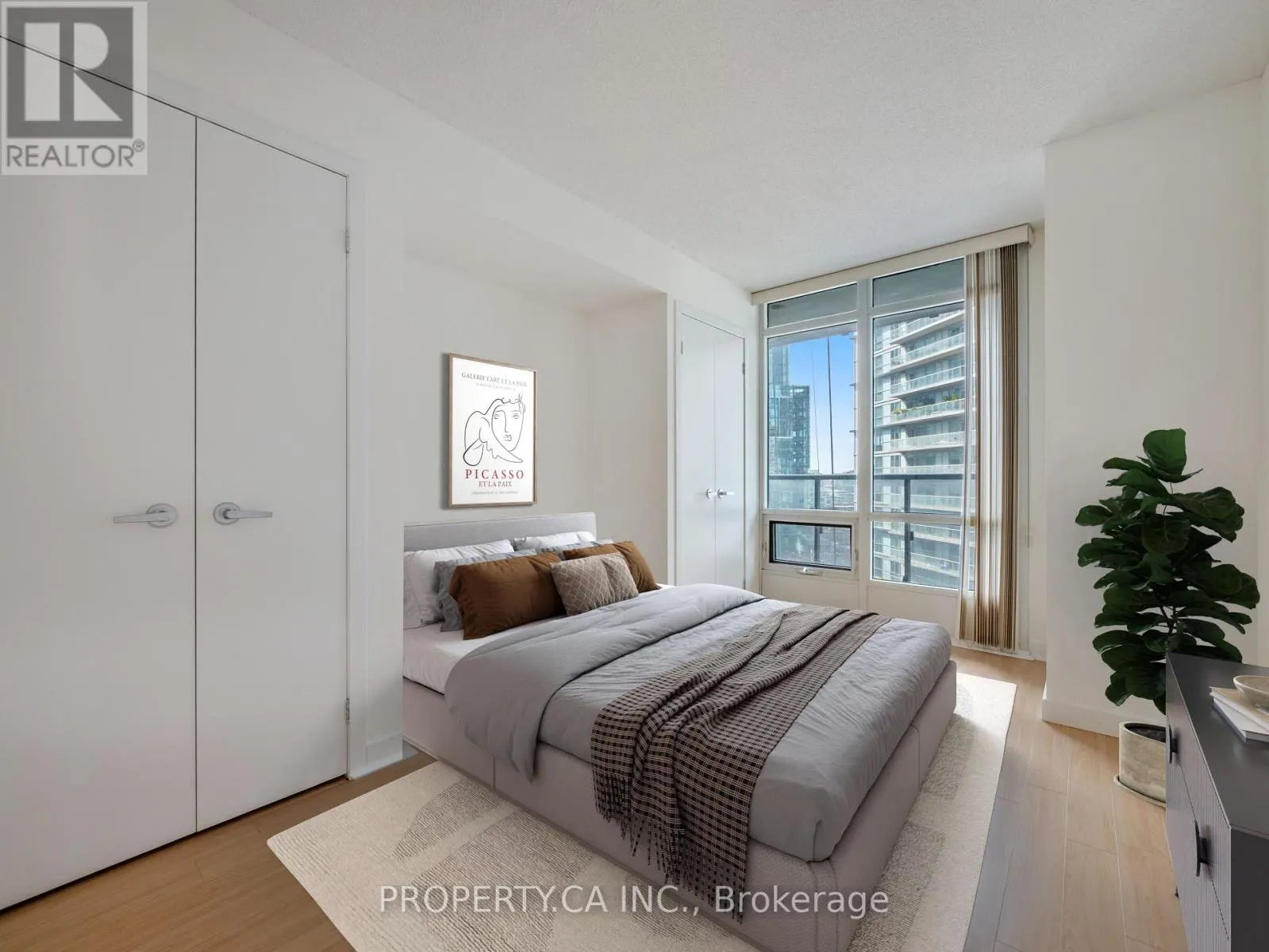 2110 - 361 FRONT STREET W