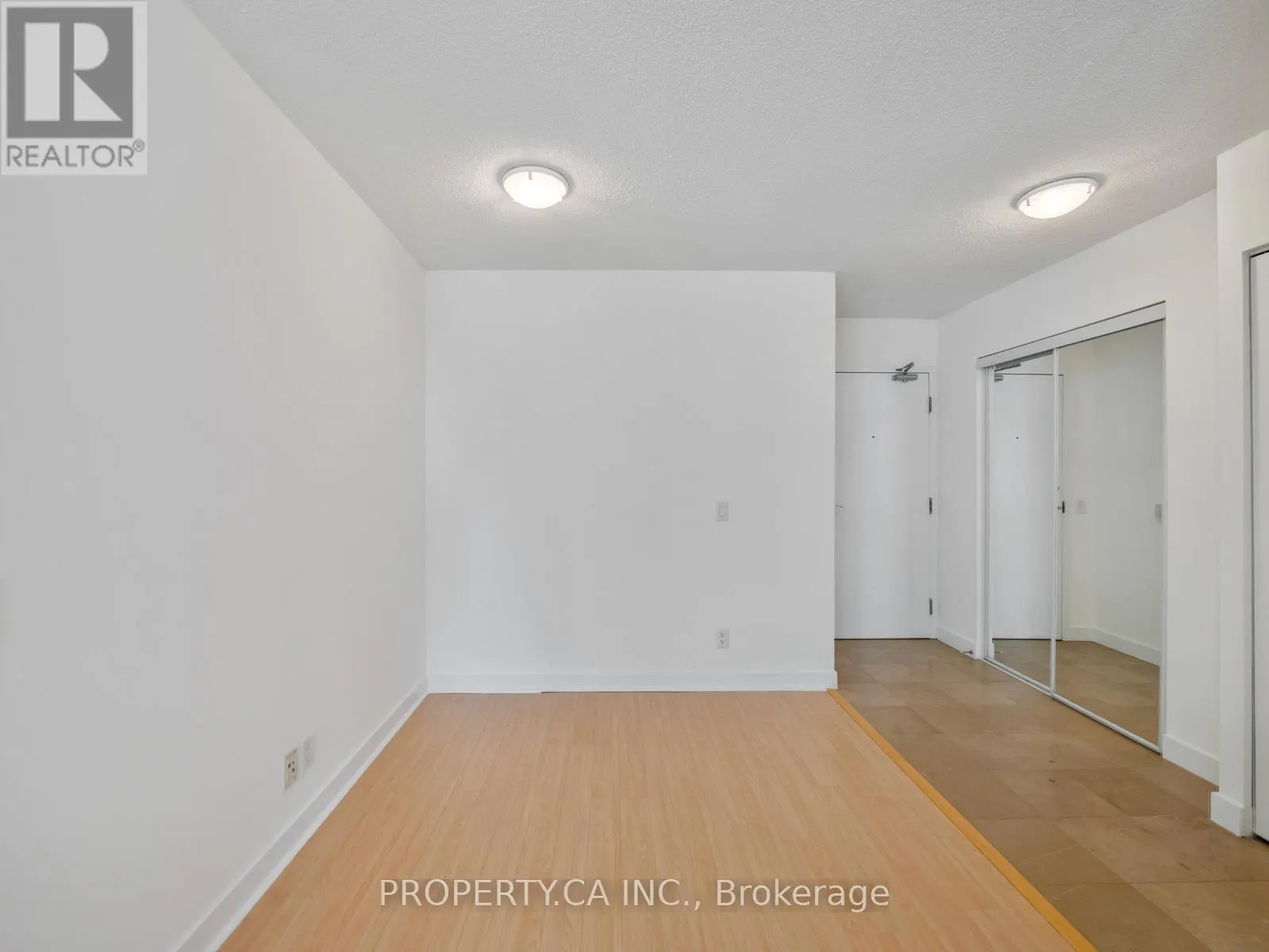 2110 - 361 FRONT STREET W