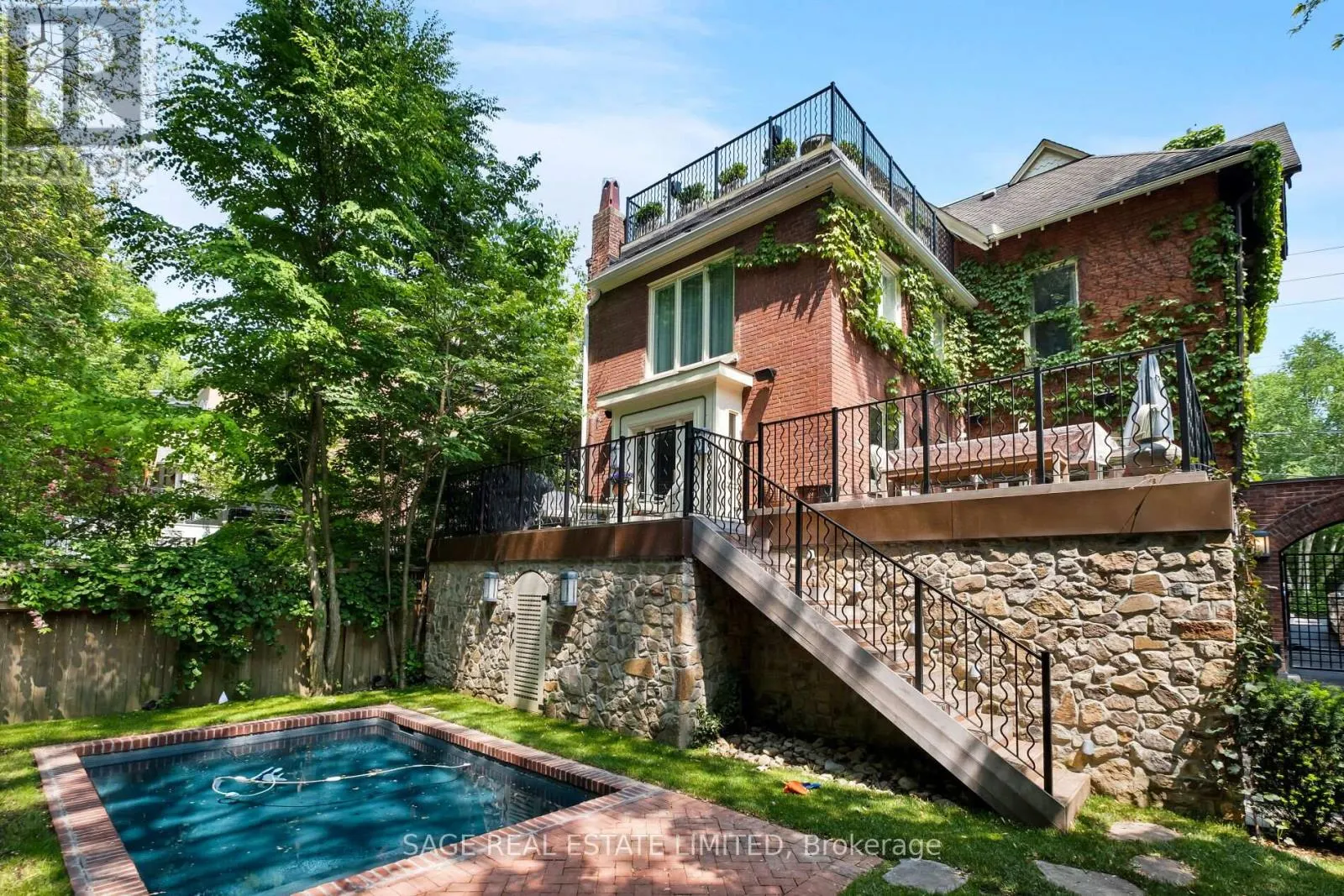 104 PARK ROAD