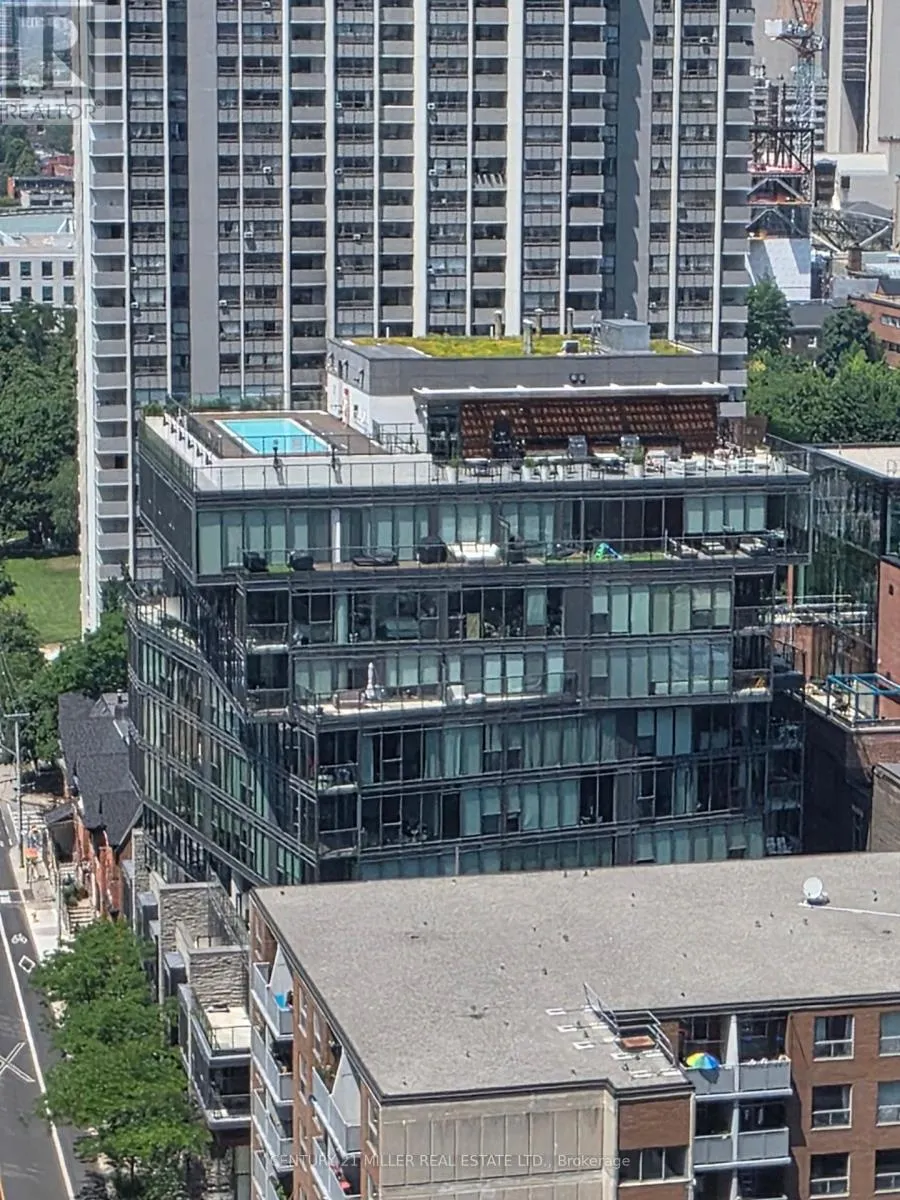 301 - 15 BEVERLEY STREET