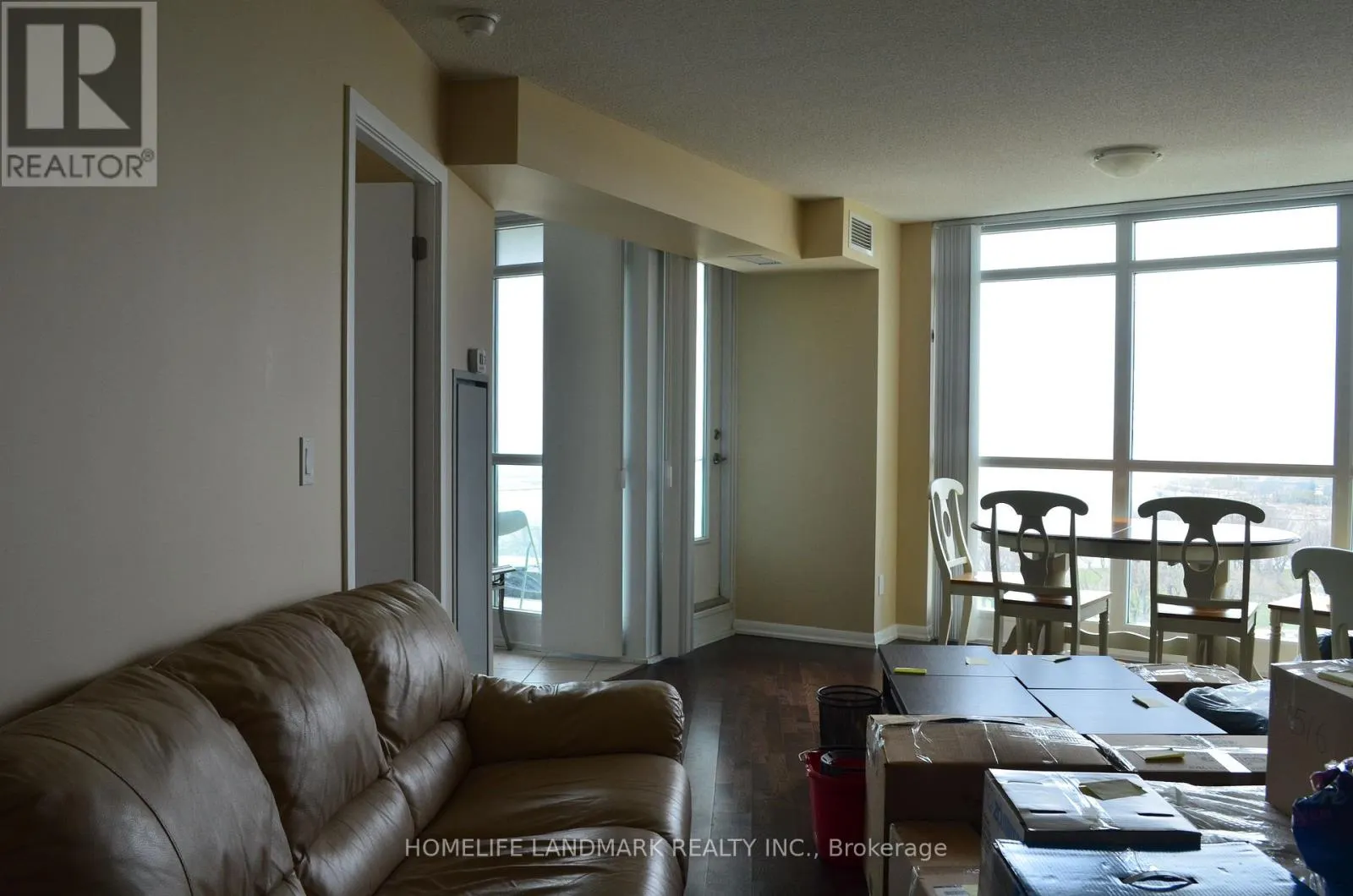1704 - 215 FORT YORK BOULEVARD