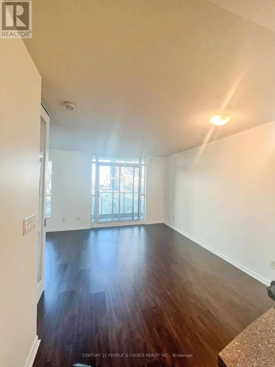 806 - 18 YONGE STREET