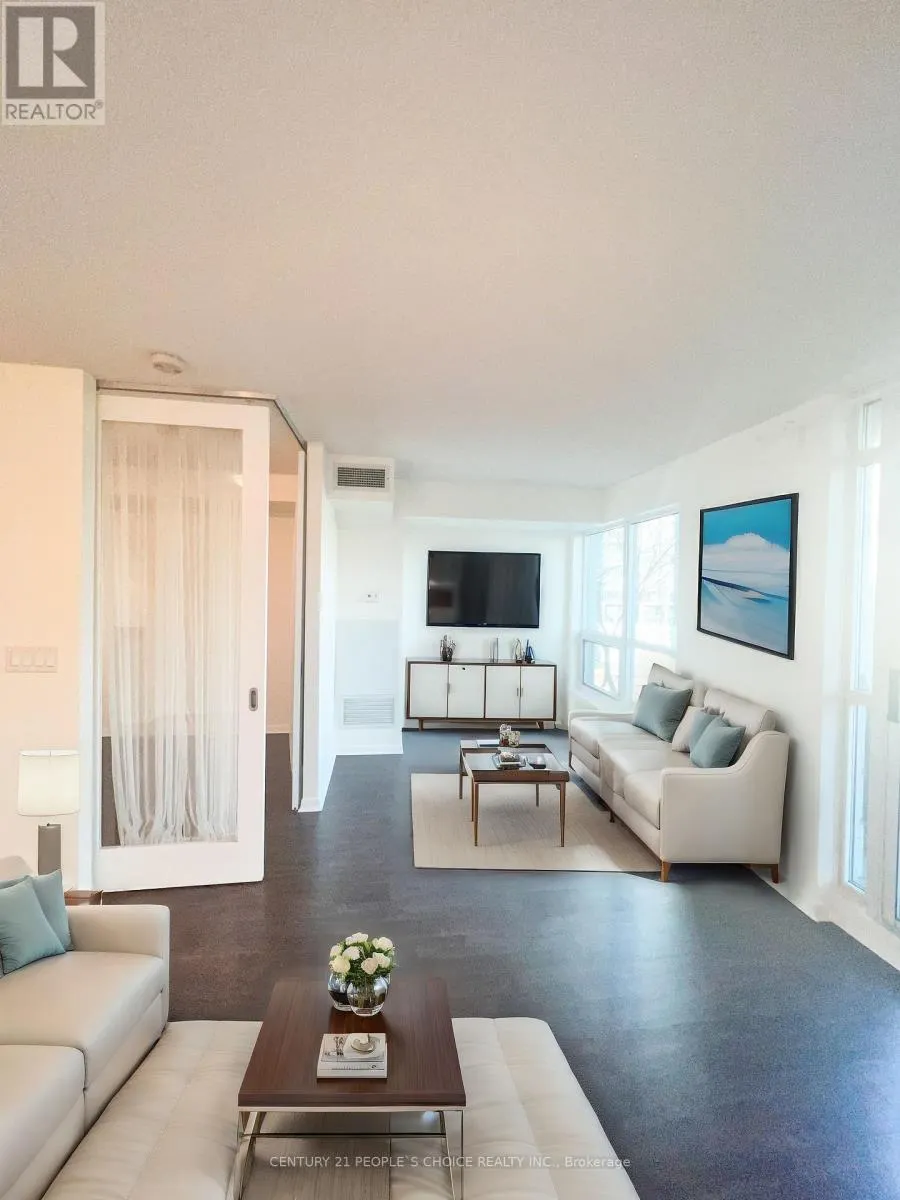 806 - 18 YONGE STREET
