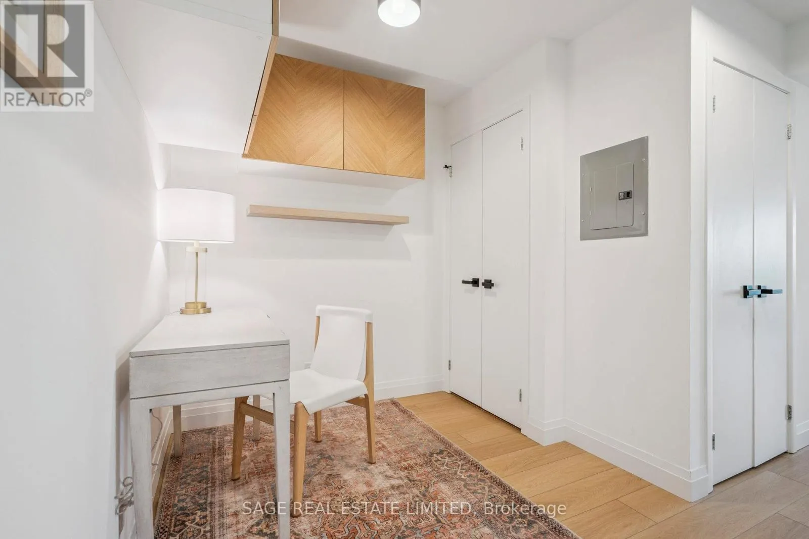 403 - 76 SHUTER STREET