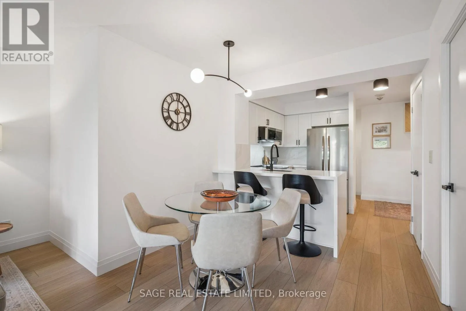 403 - 76 SHUTER STREET