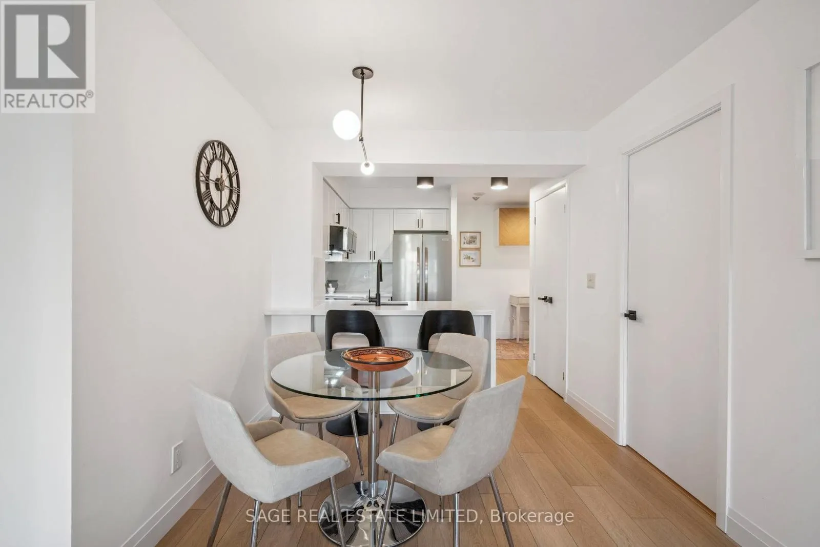 403 - 76 SHUTER STREET