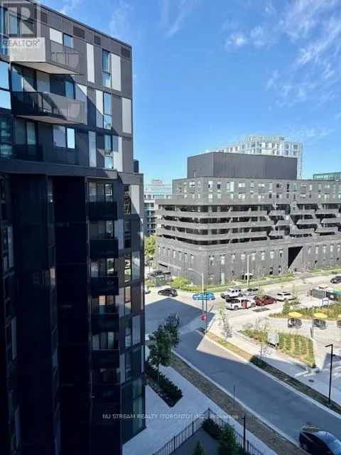701 - 30 TRETTI WAY
