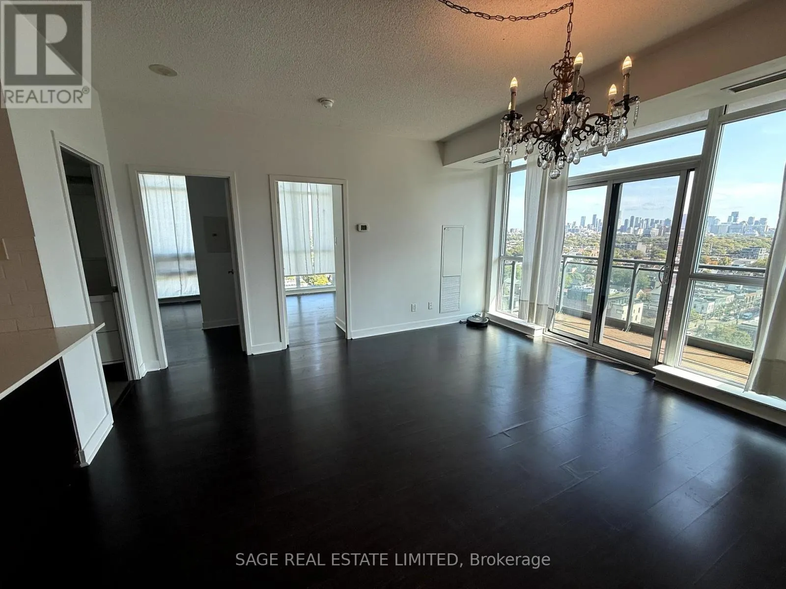 1504 - 1171 QUEEN STREET W