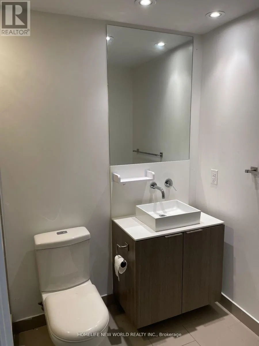 612 - 159 DUNDAS STREET E