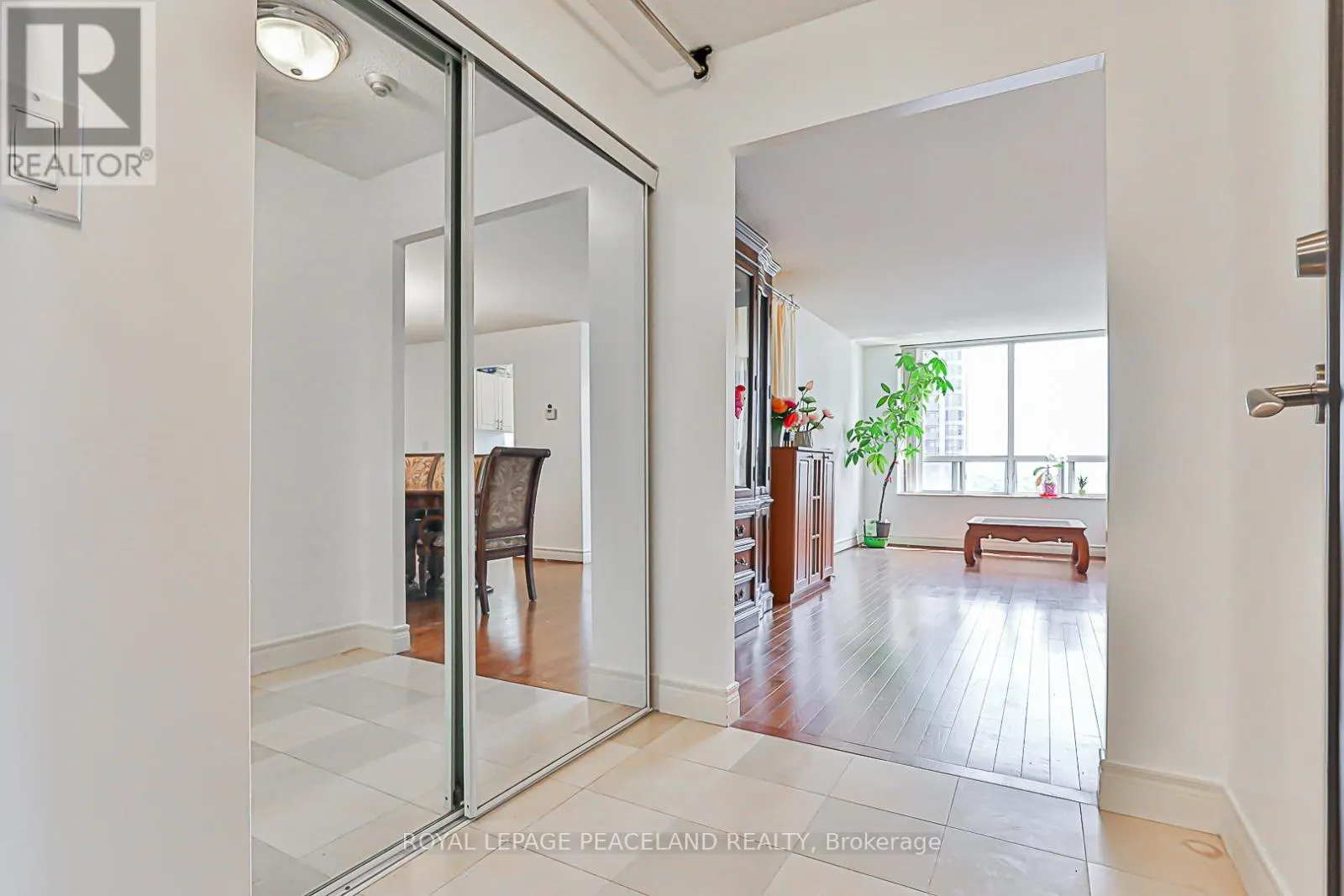 1502 - 5418 YONGE STREET