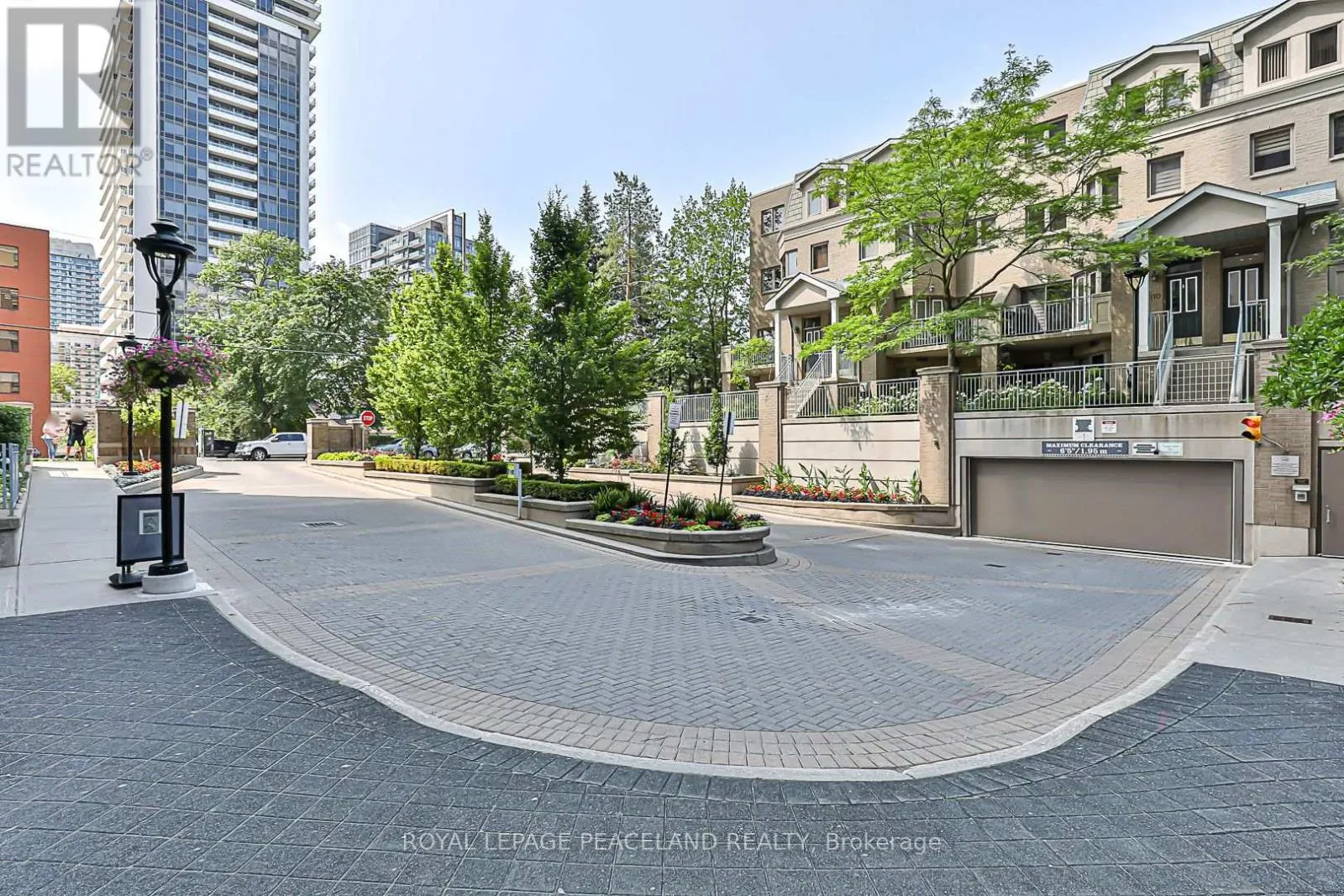1502 - 5418 YONGE STREET