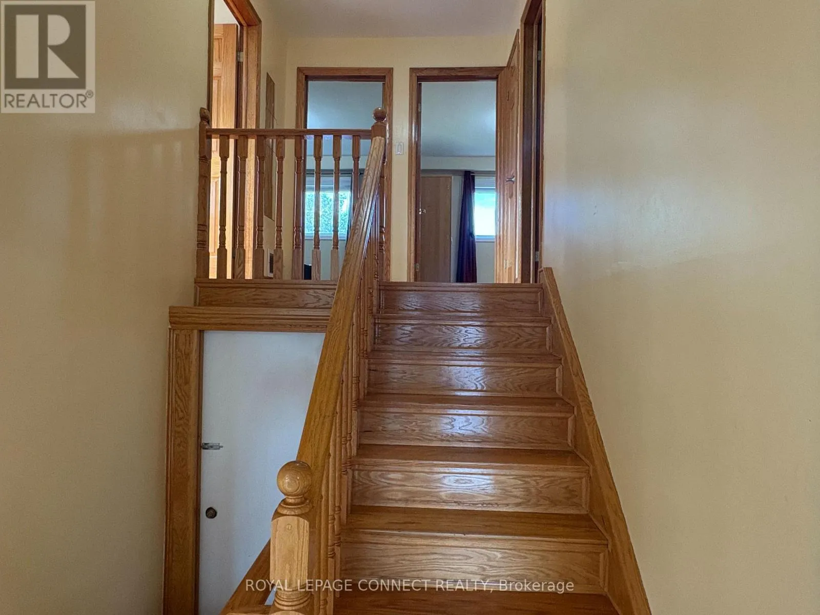 UPPER - 58 NAVAHO DRIVE