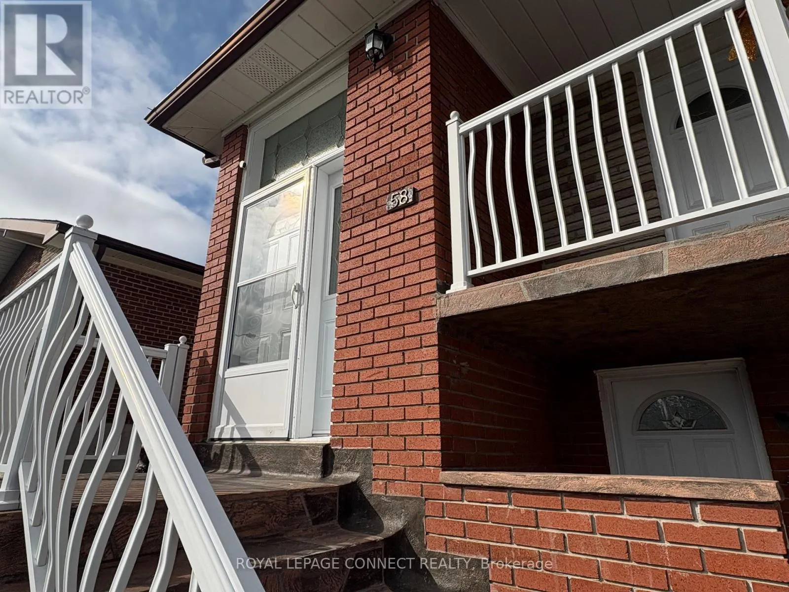 UPPER - 58 NAVAHO DRIVE
