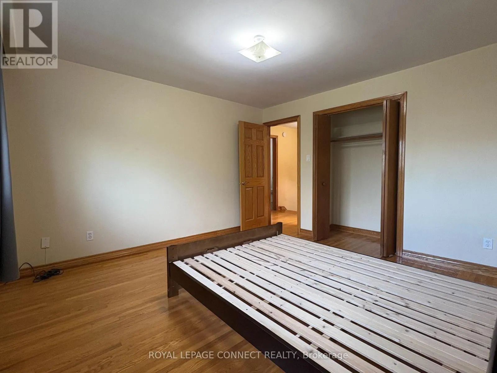 UPPER - 58 NAVAHO DRIVE