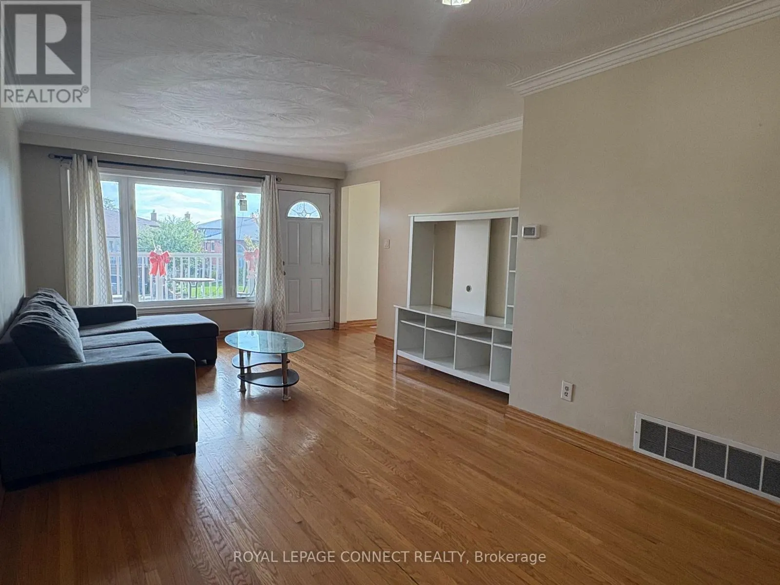 UPPER - 58 NAVAHO DRIVE