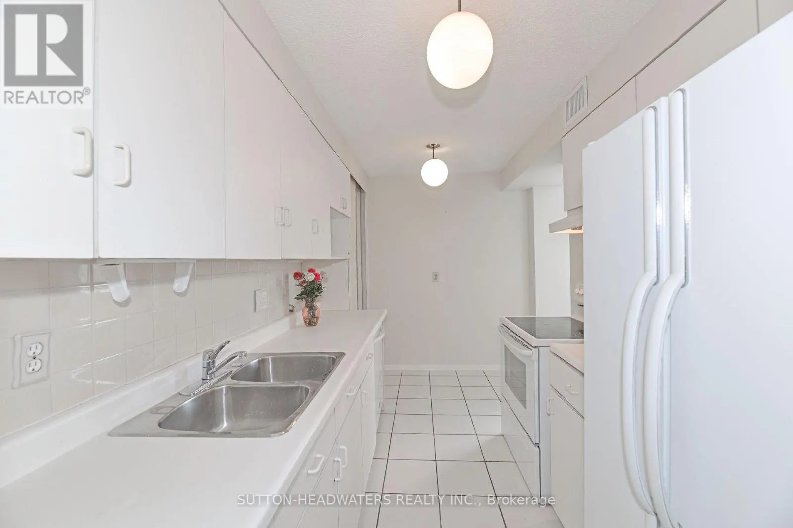 2306 - 5 OLD SHEPPARD AVENUE