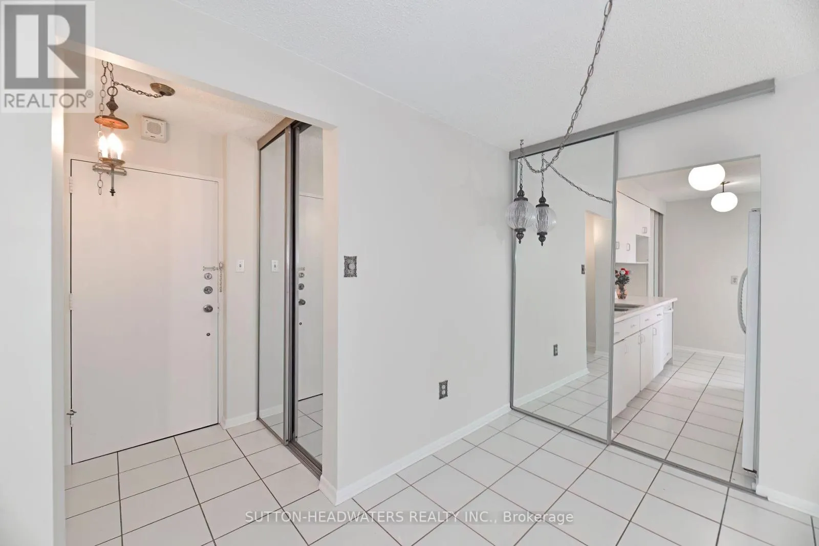 2306 - 5 OLD SHEPPARD AVENUE