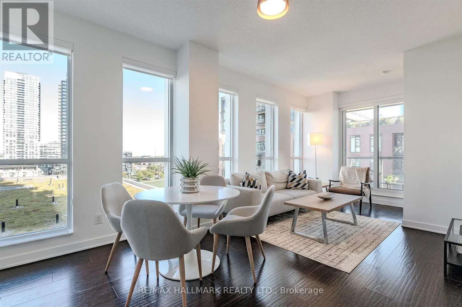 702 - 55 REGENT PARK BOULEVARD
