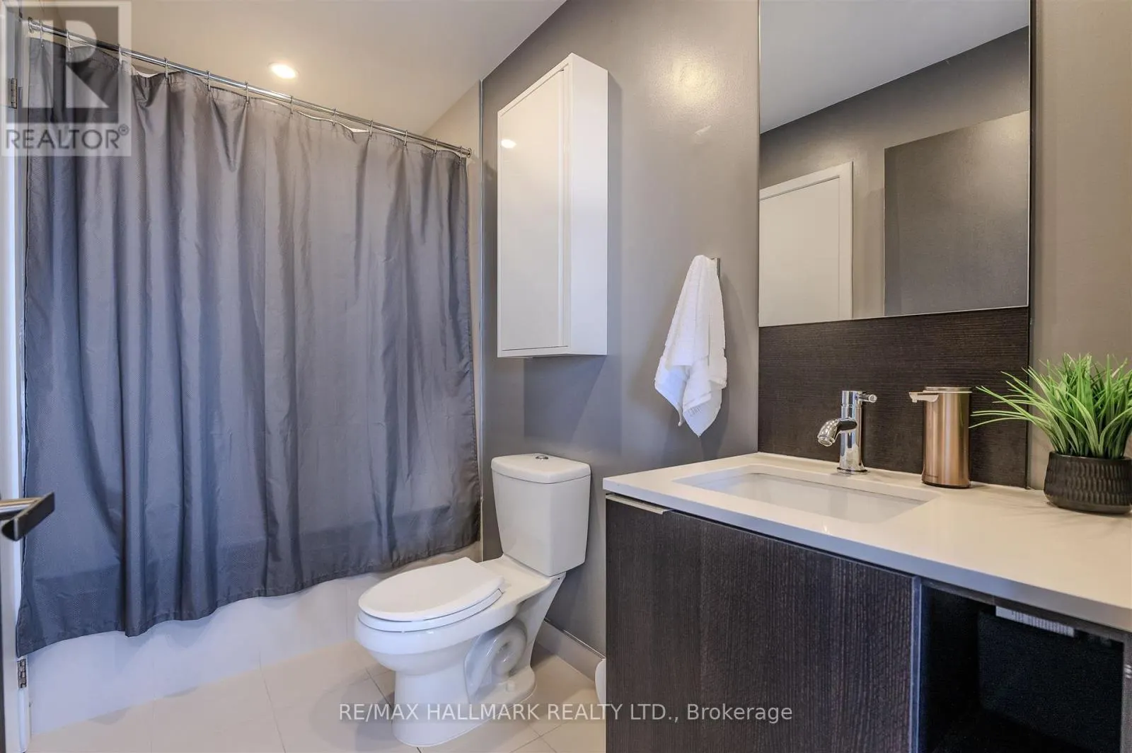 702 - 55 REGENT PARK BOULEVARD