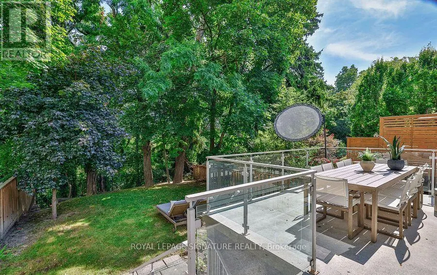 63 DOUGLAS CRESCENT
