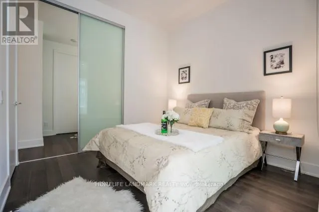 504 - 111 ST CLAIR AVENUE W