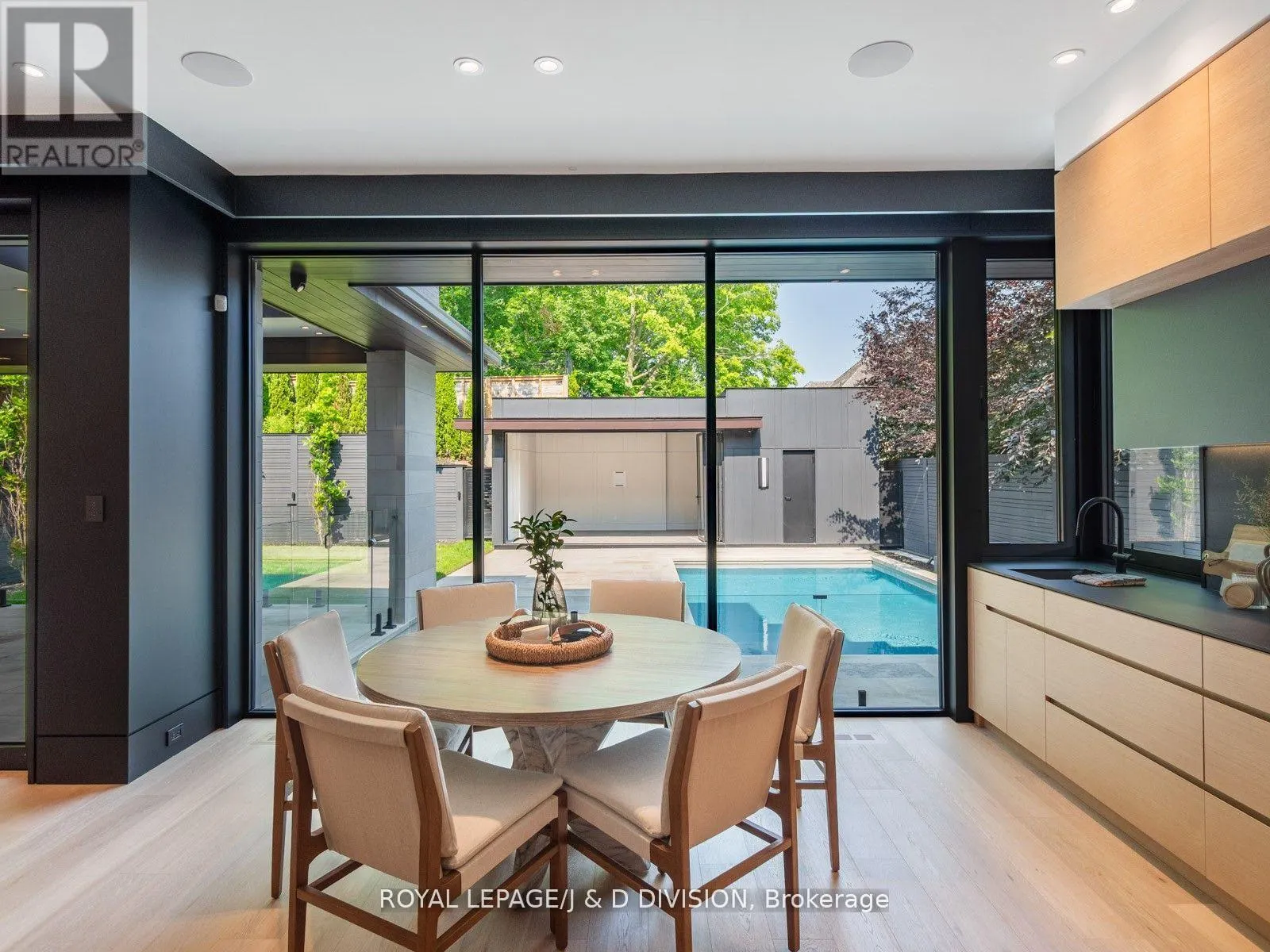 5 FIDELIA AVENUE