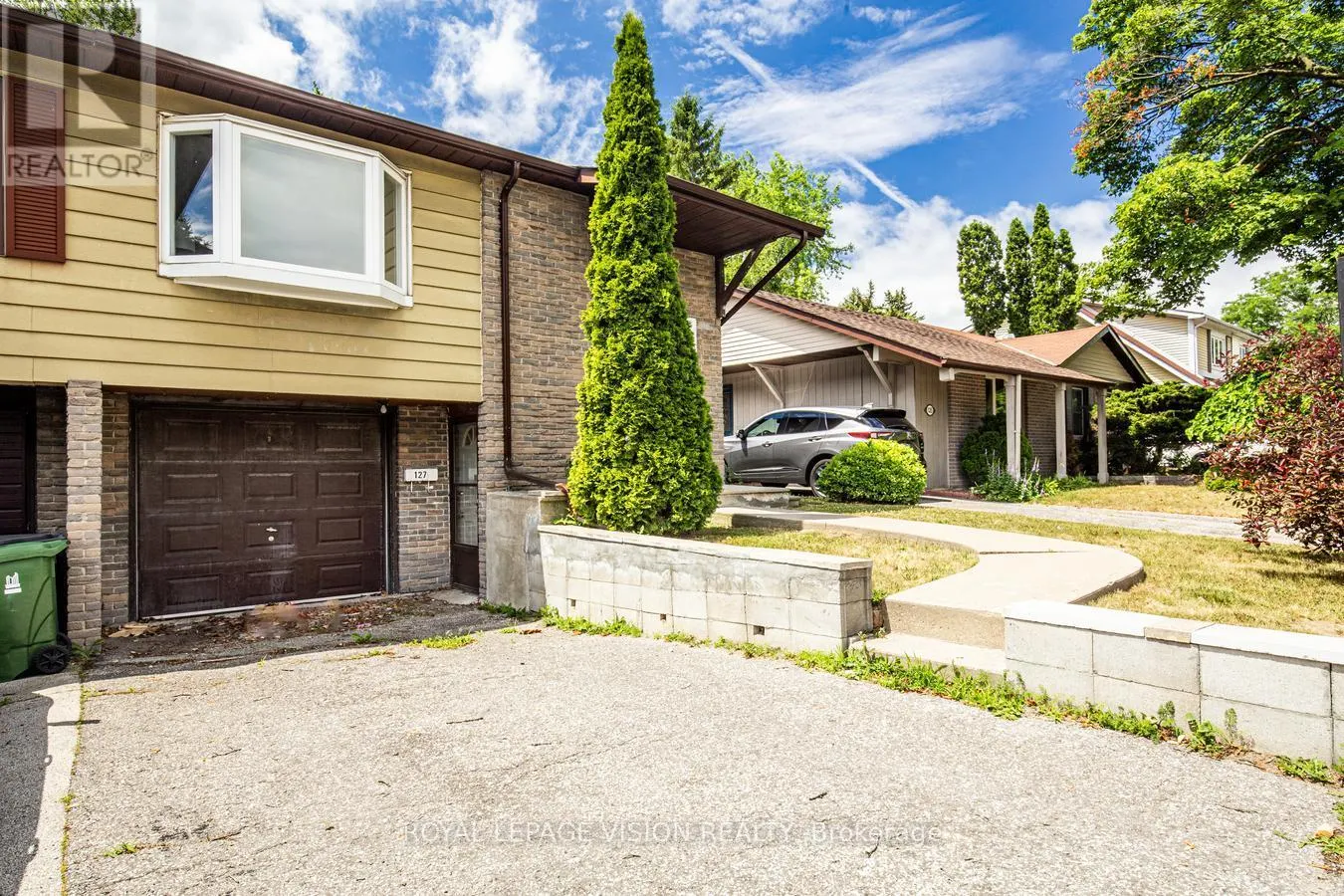 127 FRESHMEADOW DRIVE