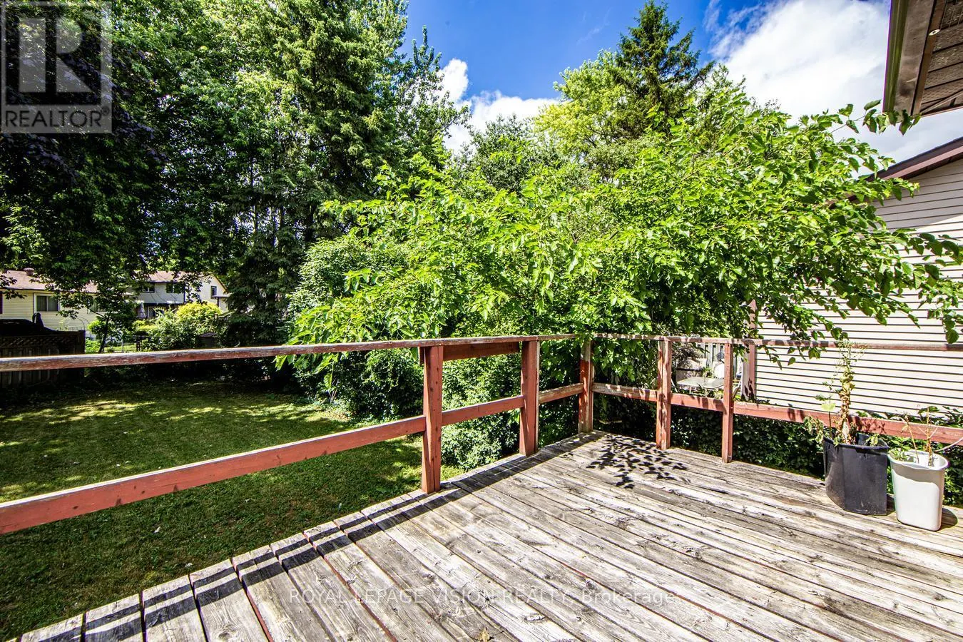 127 FRESHMEADOW DRIVE