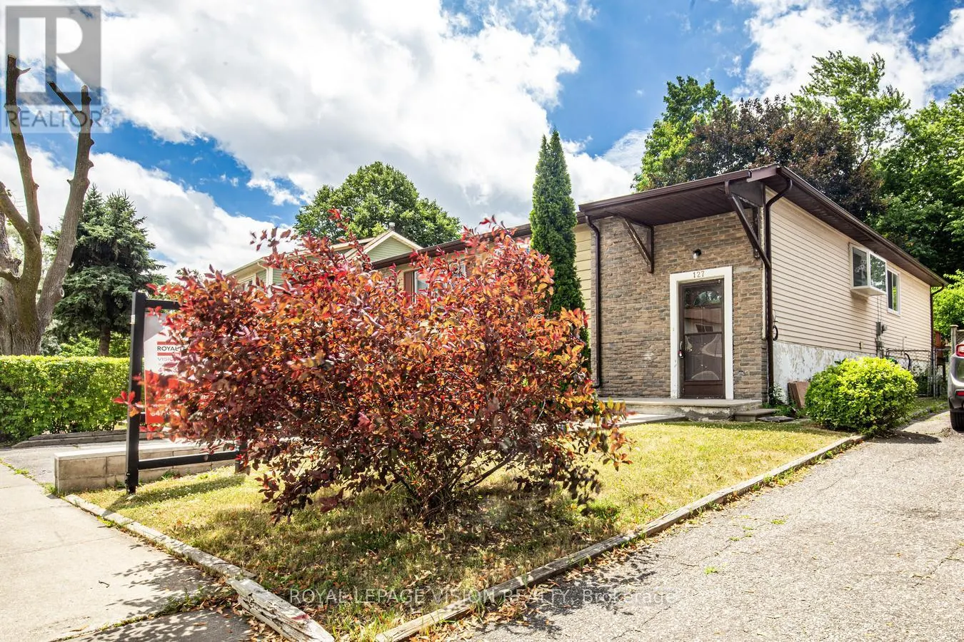 127 FRESHMEADOW DRIVE