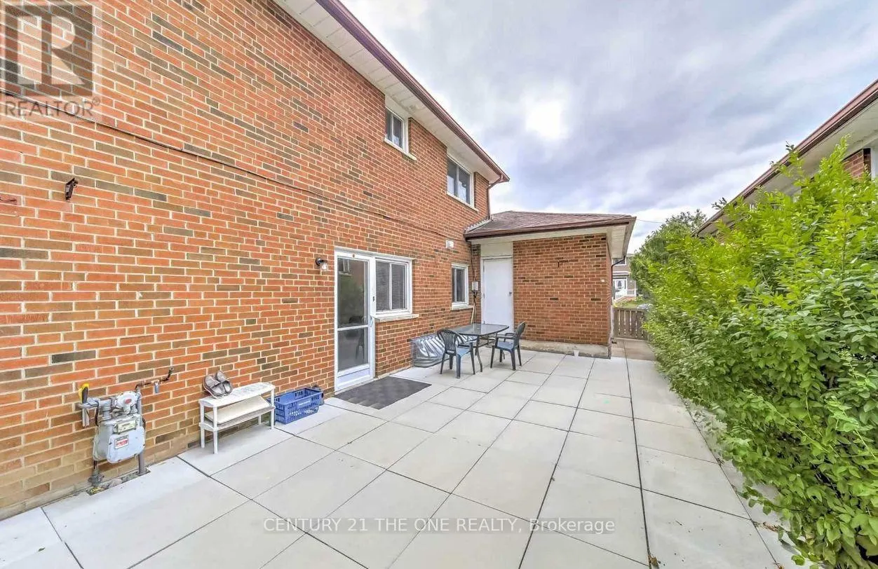 45 GREYHOUND DRIVE
