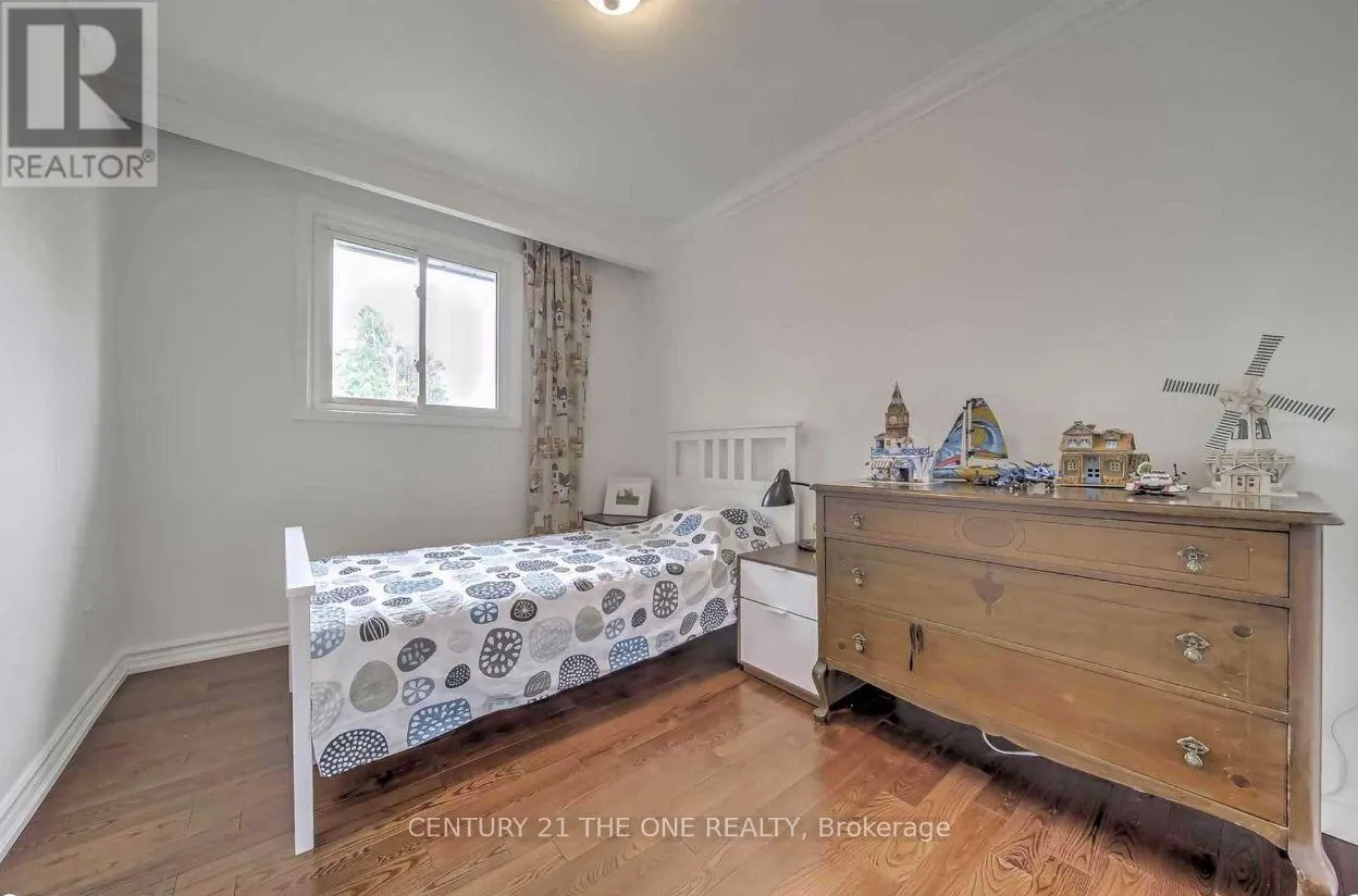 45 GREYHOUND DRIVE
