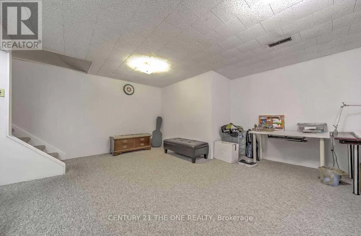 45 GREYHOUND DRIVE