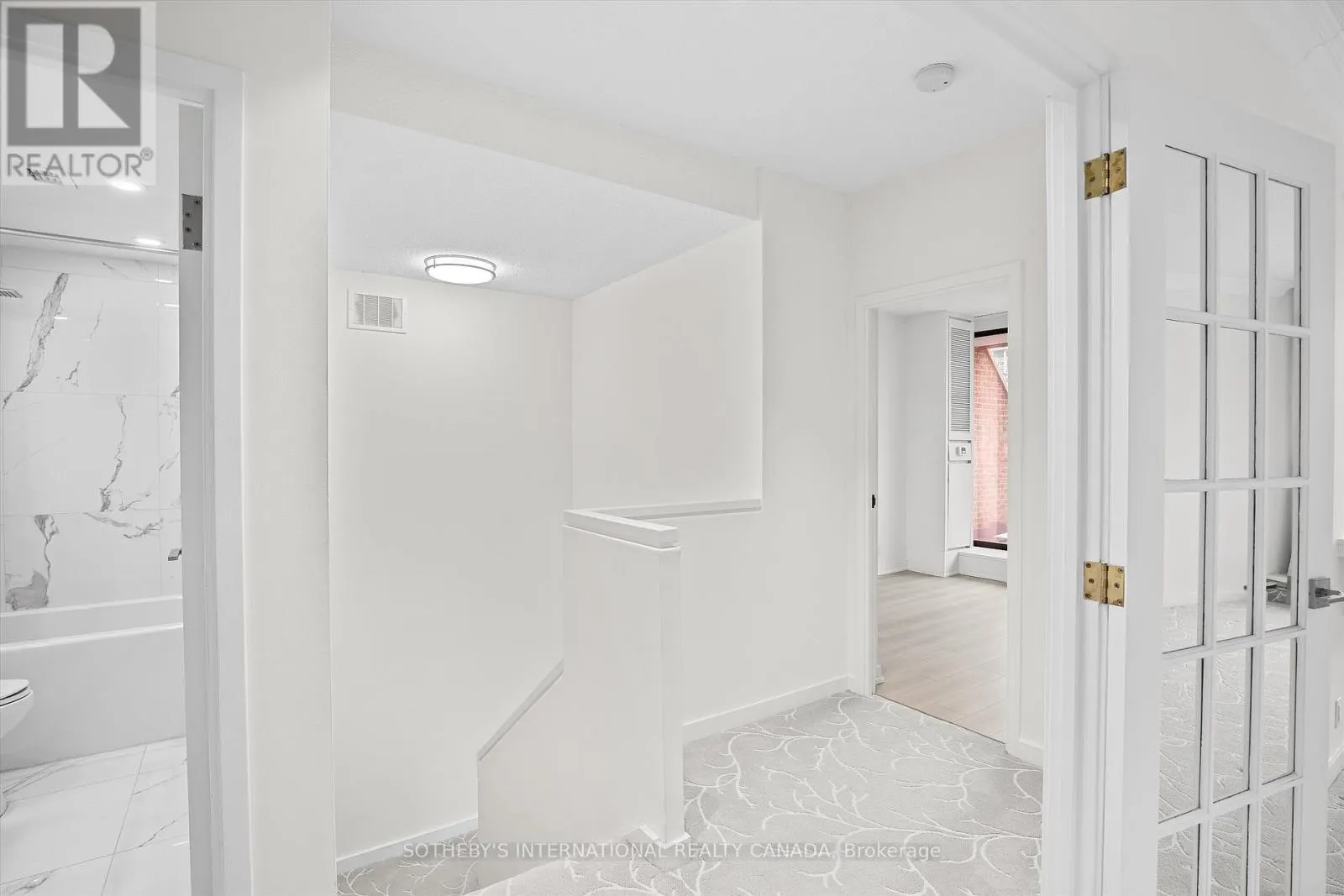 408 - 55A AVENUE ROAD