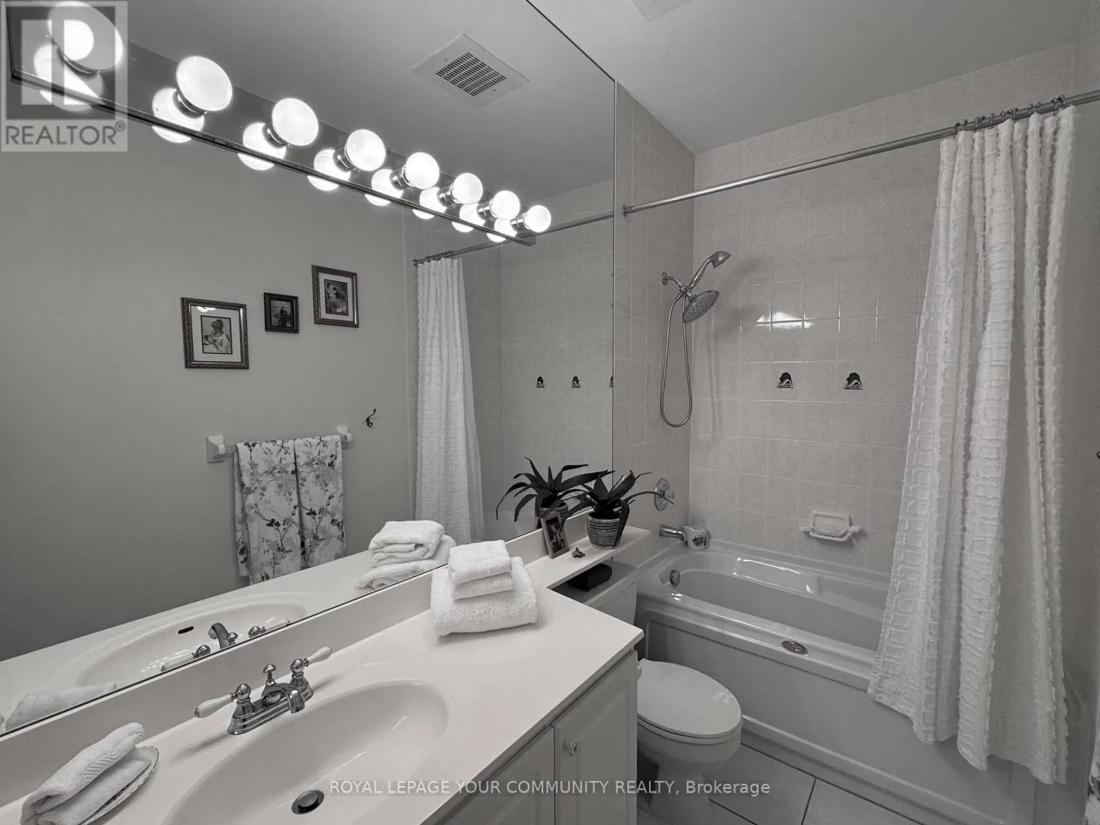 112 - 88 GRANDVIEW WAY