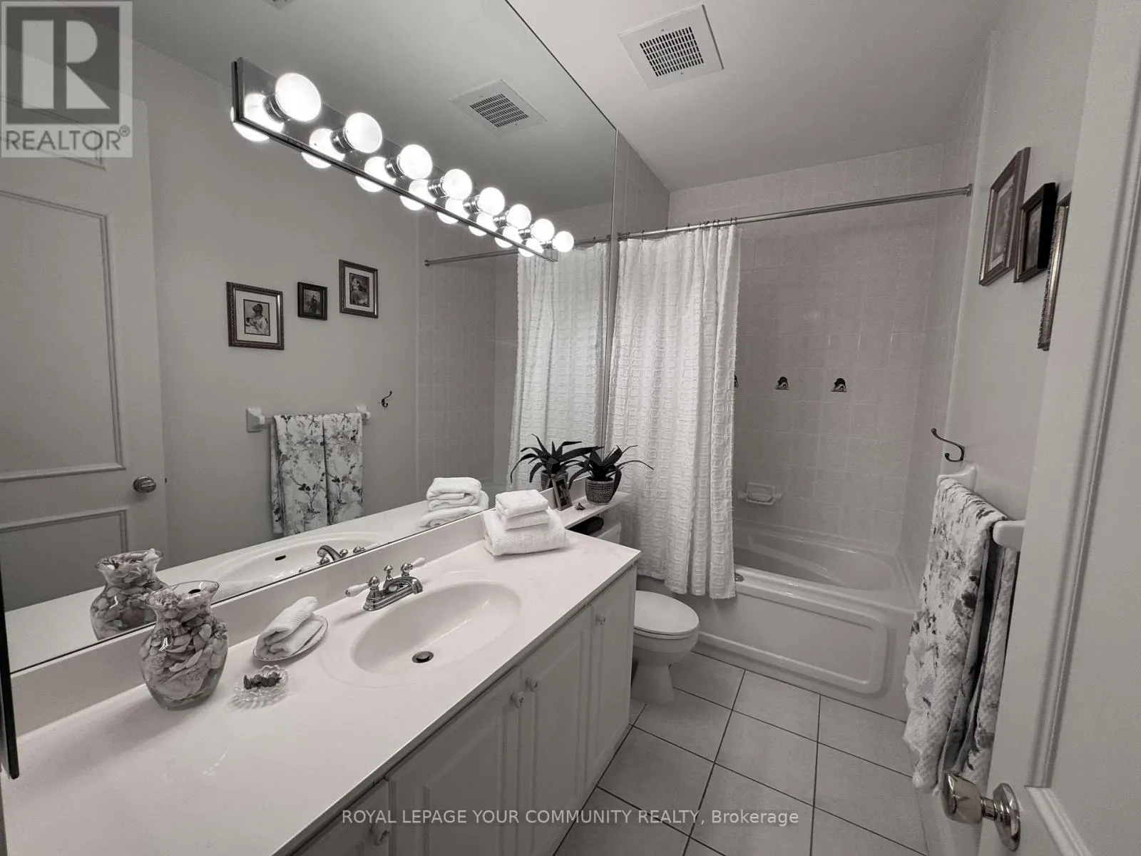 112 - 88 GRANDVIEW WAY
