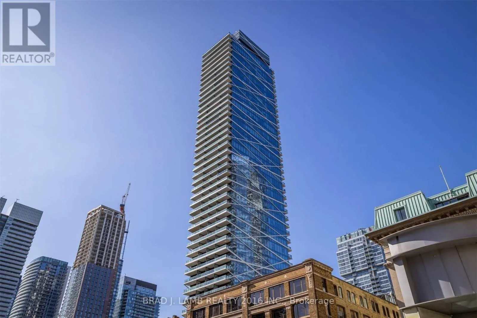 1301 - 224 KING STREET W