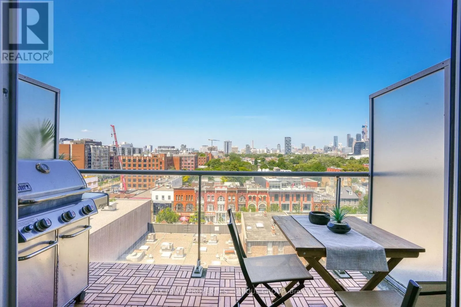 923 - 388 RICHMOND STREET W