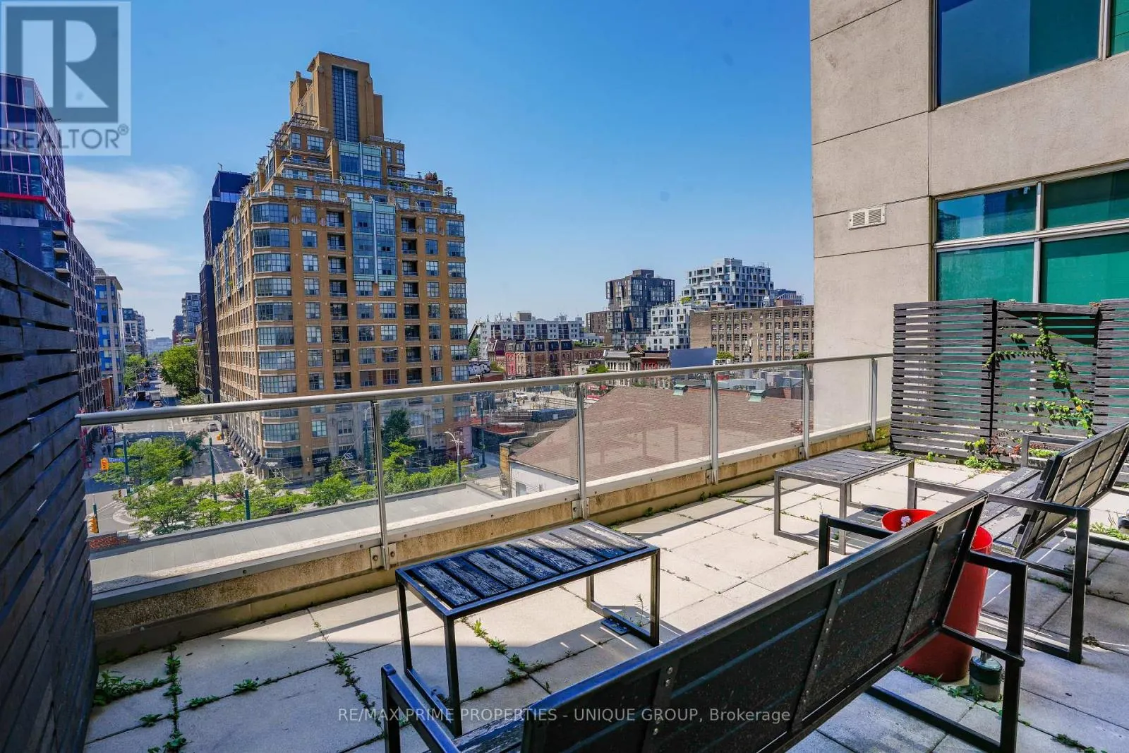 923 - 388 RICHMOND STREET W
